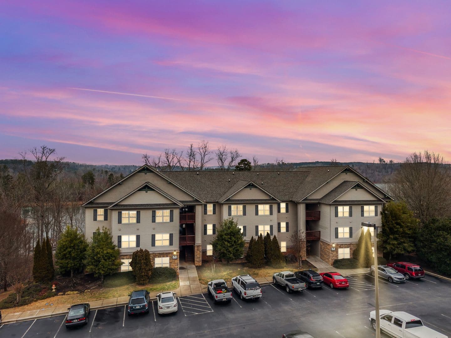 Seneca Apartment: 1301 Harts Ridge Dr