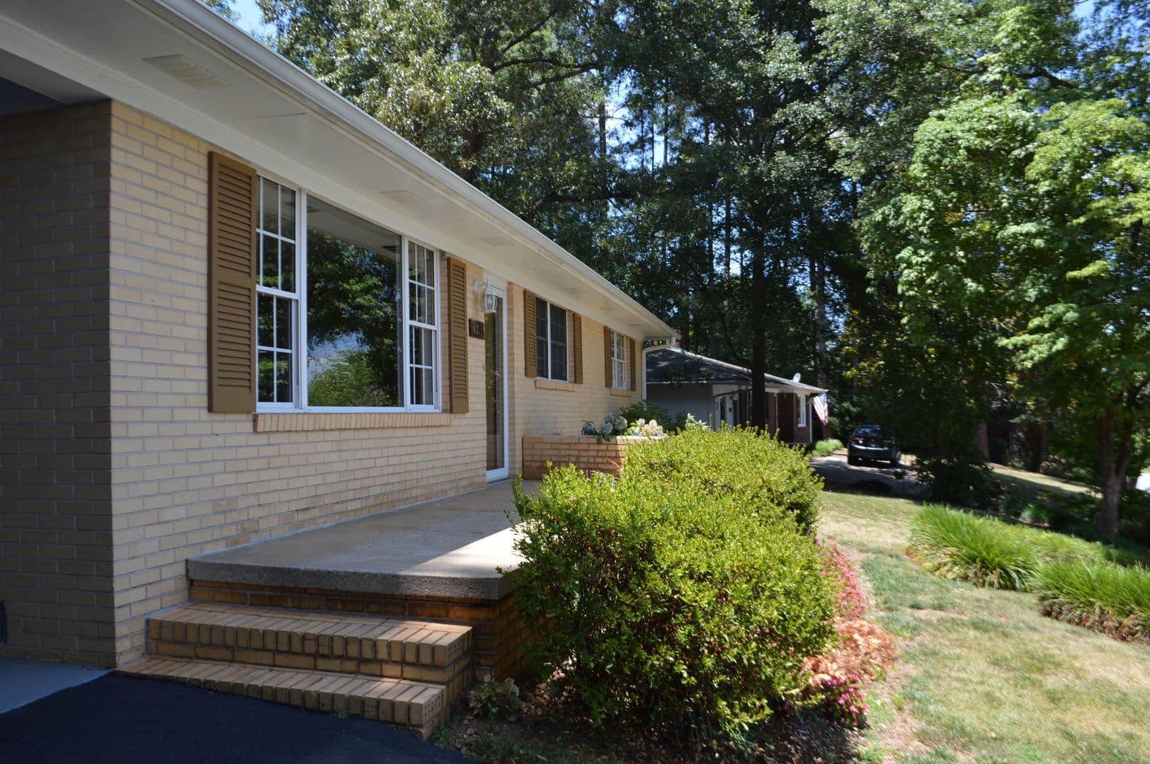Clemson Apartment: 127 Freedom Dr