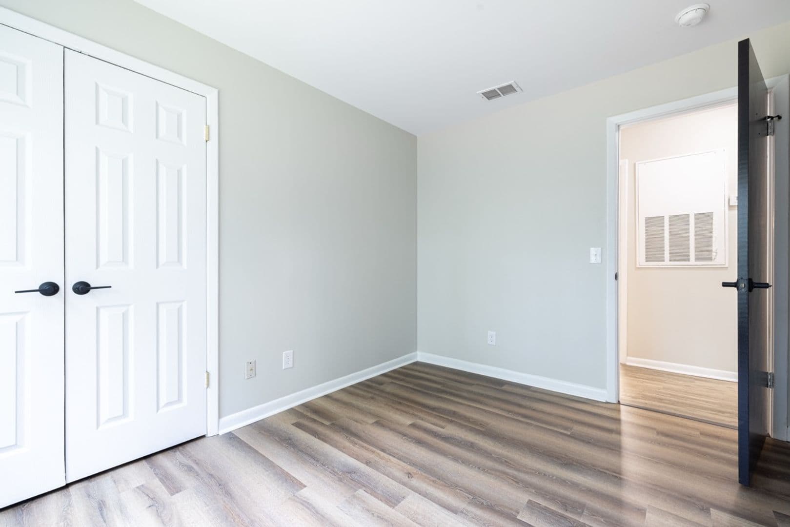 Clemson Apartment: 220 Elm St Apt 623