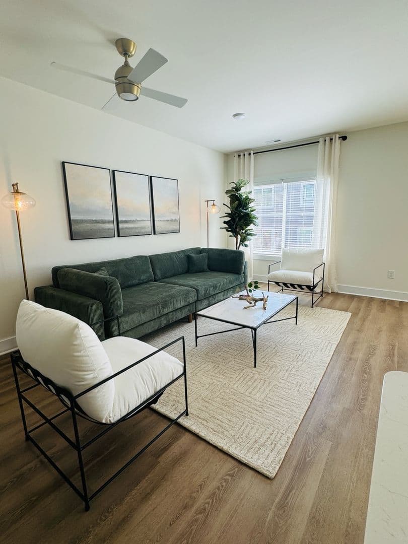 Central Apartment: 506 Tarrant St