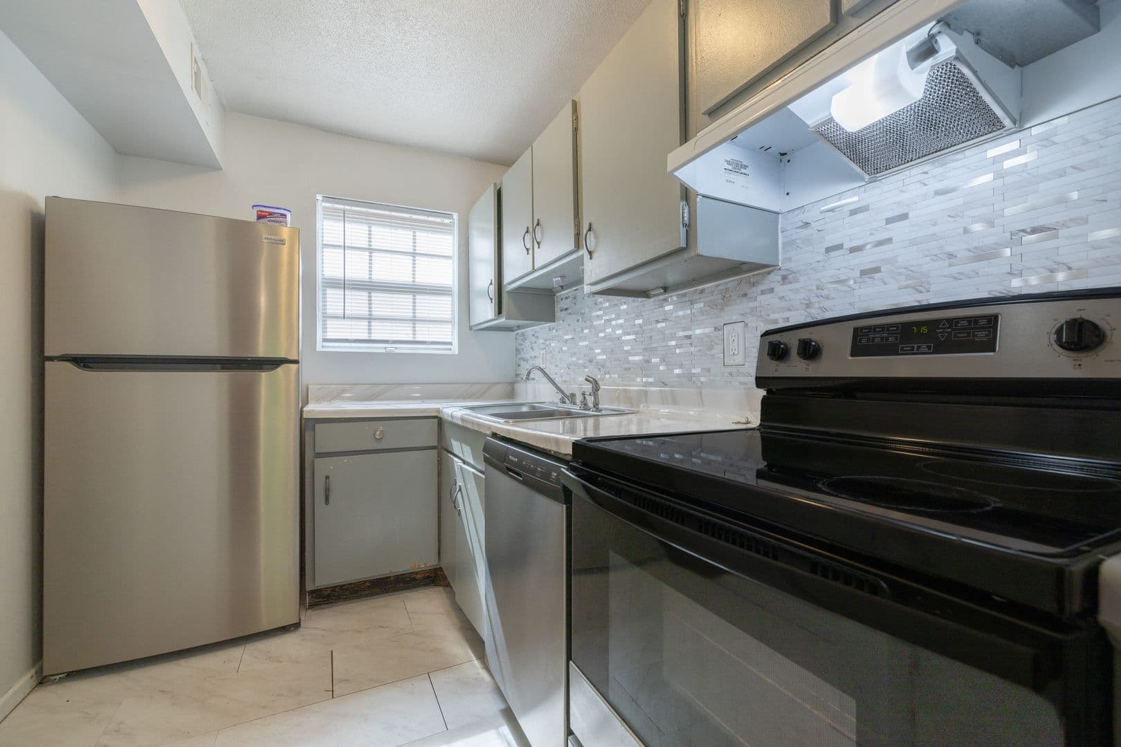 Clemson Apartment: 235 Keowee Trl