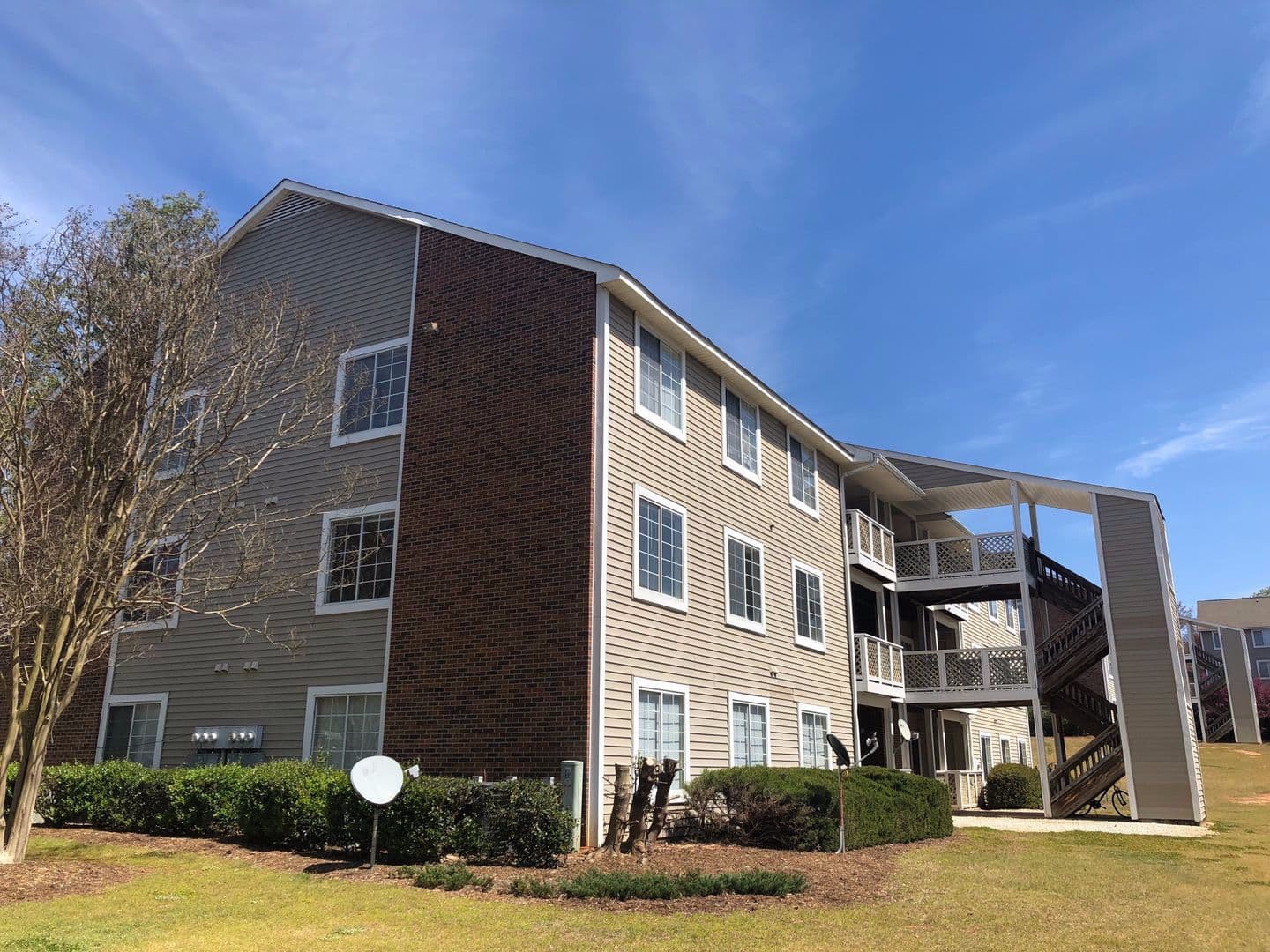 Clemson Apartment: 220 Elm St Apt 623