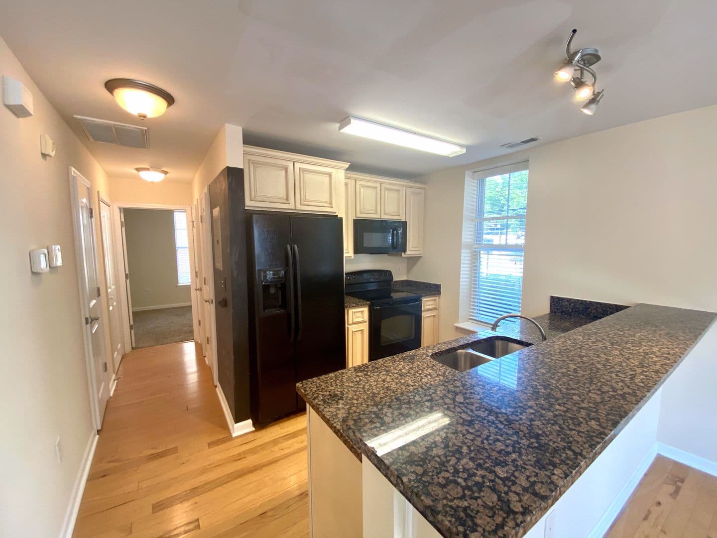 Pendleton Apartment: 11 Maverick Dr