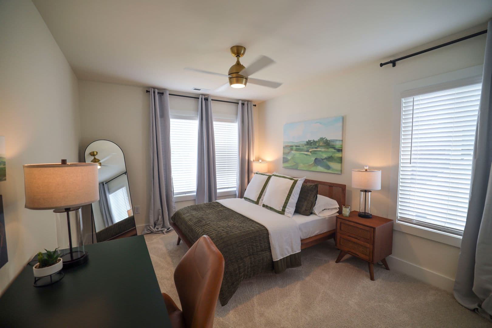 Central Apartment: 506 Tarrant St