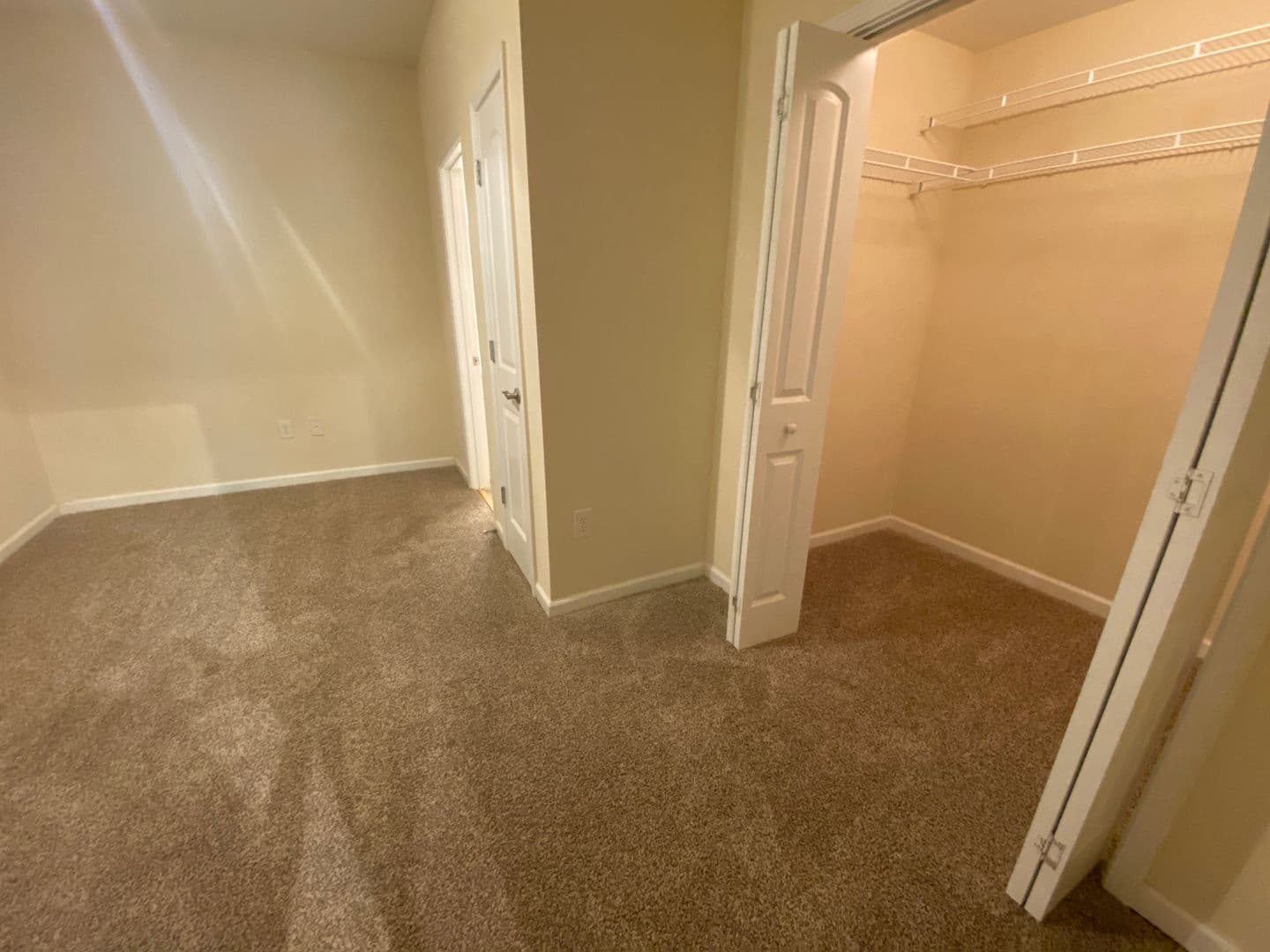 Pendleton Apartment: 11 Maverick Dr