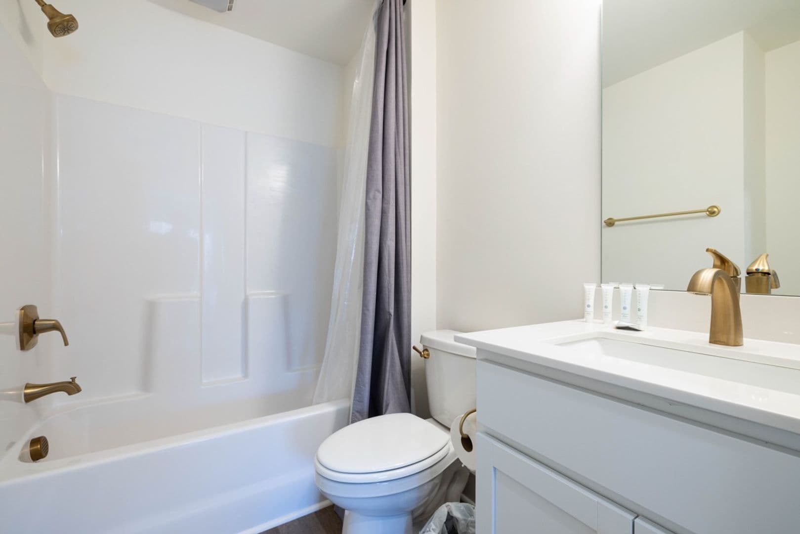 Central Apartment: 506 Tarrant St