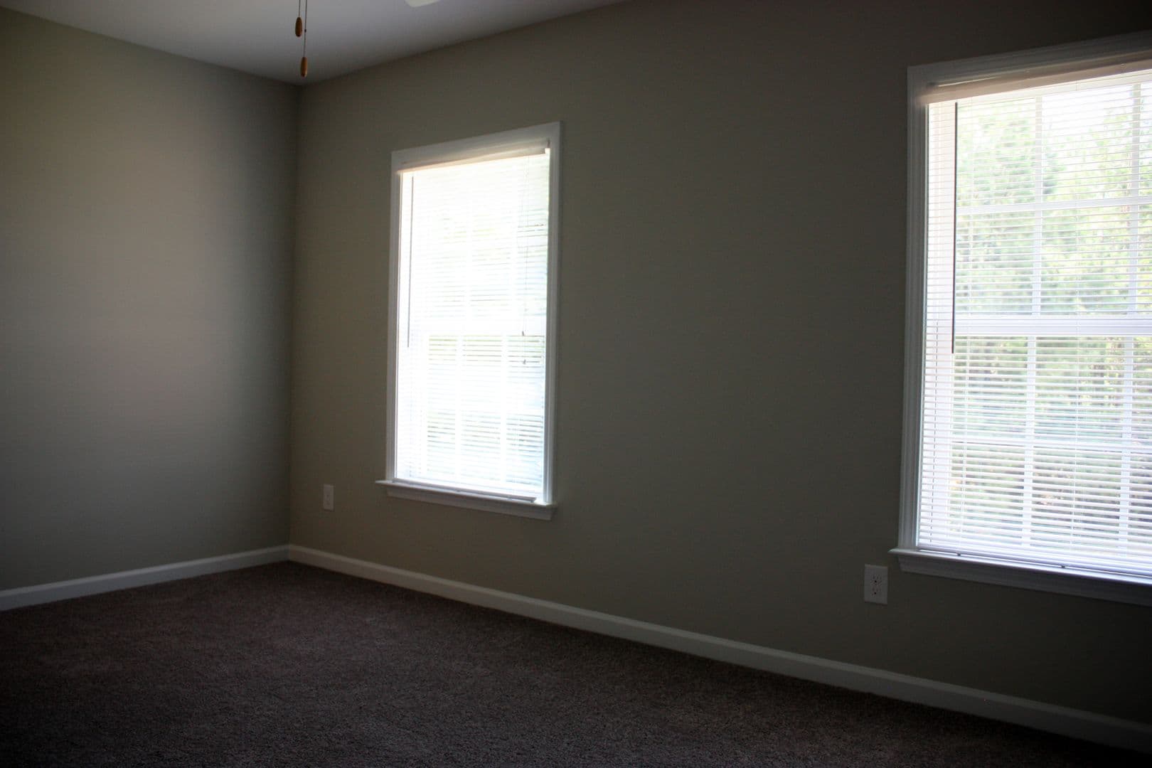 Central Apartment: 233 Cross Creek Rd