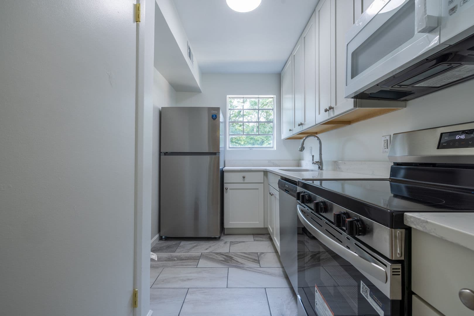 Clemson Apartment: 235 Keowee Trl