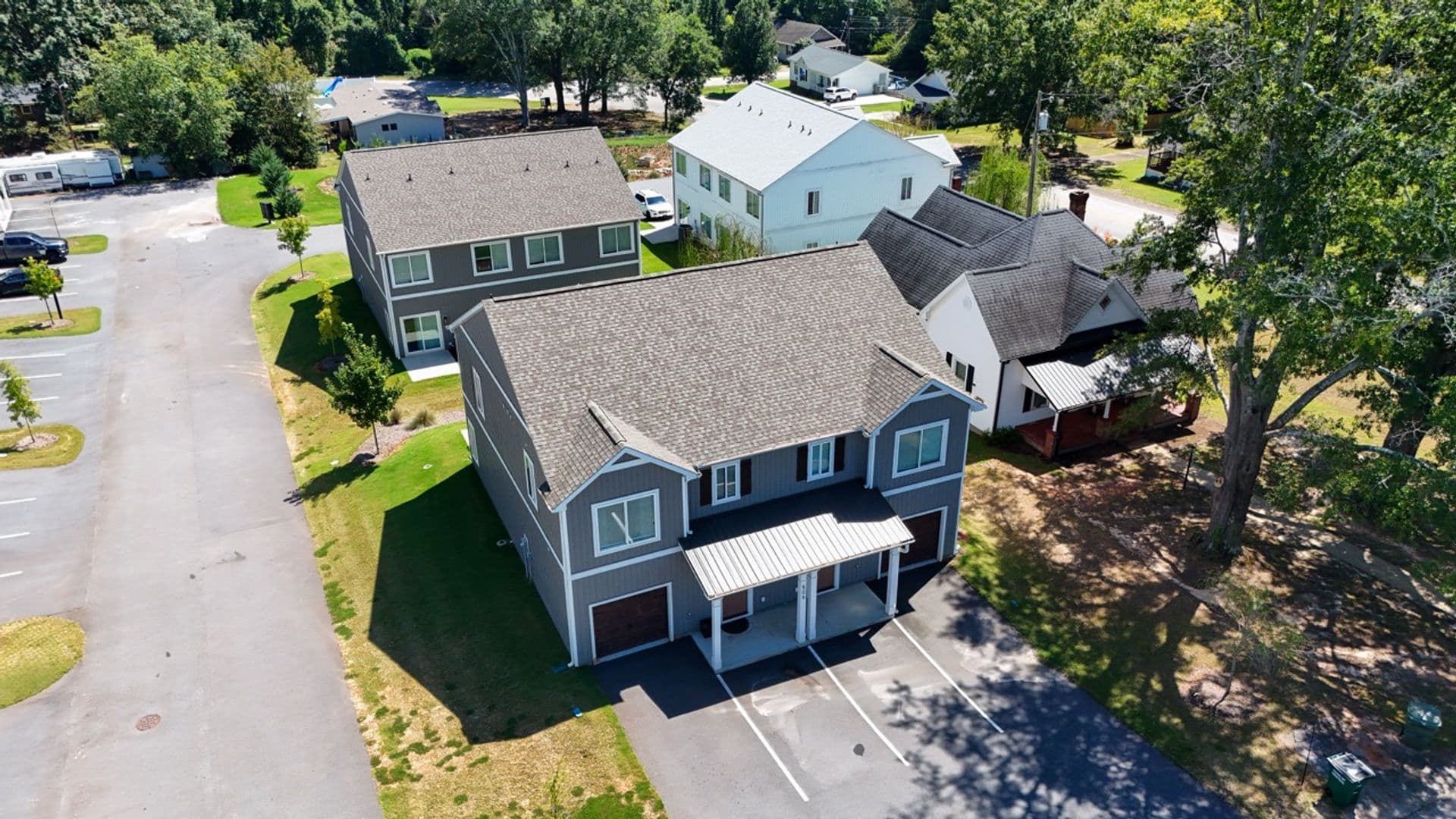 Central Apartment: 506 Tarrant St