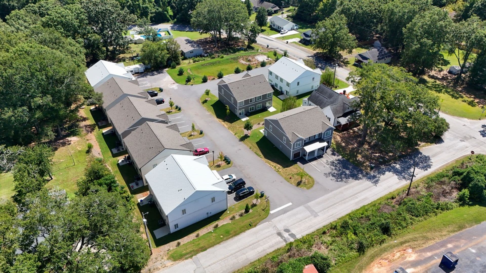 Central Apartment: 506 Tarrant St