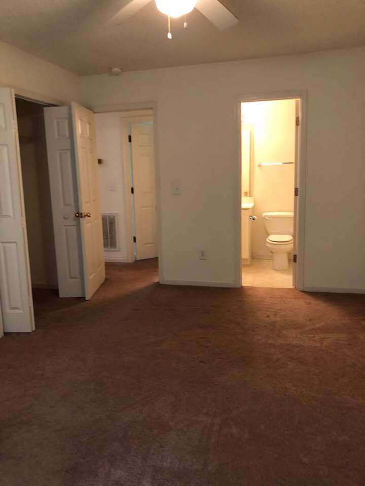Clemson House: 108 Pine Ridge Ln