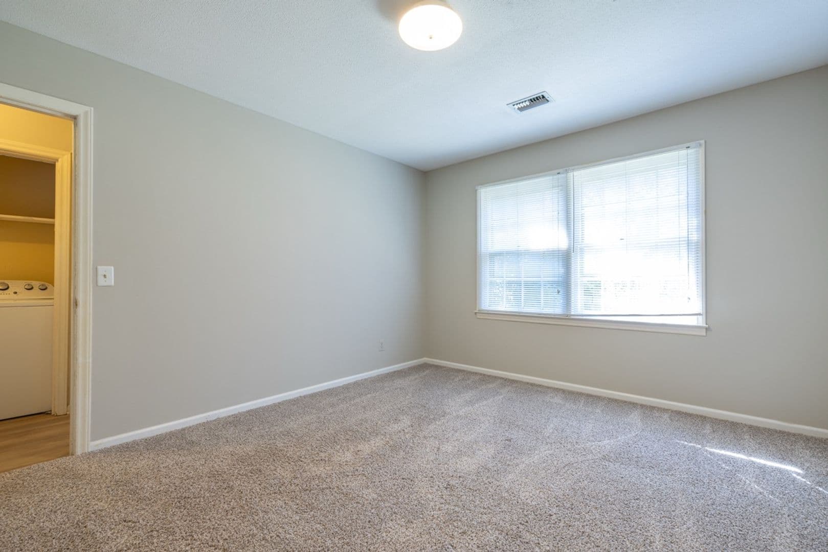 Clemson Apartment: 106 Strode Circle