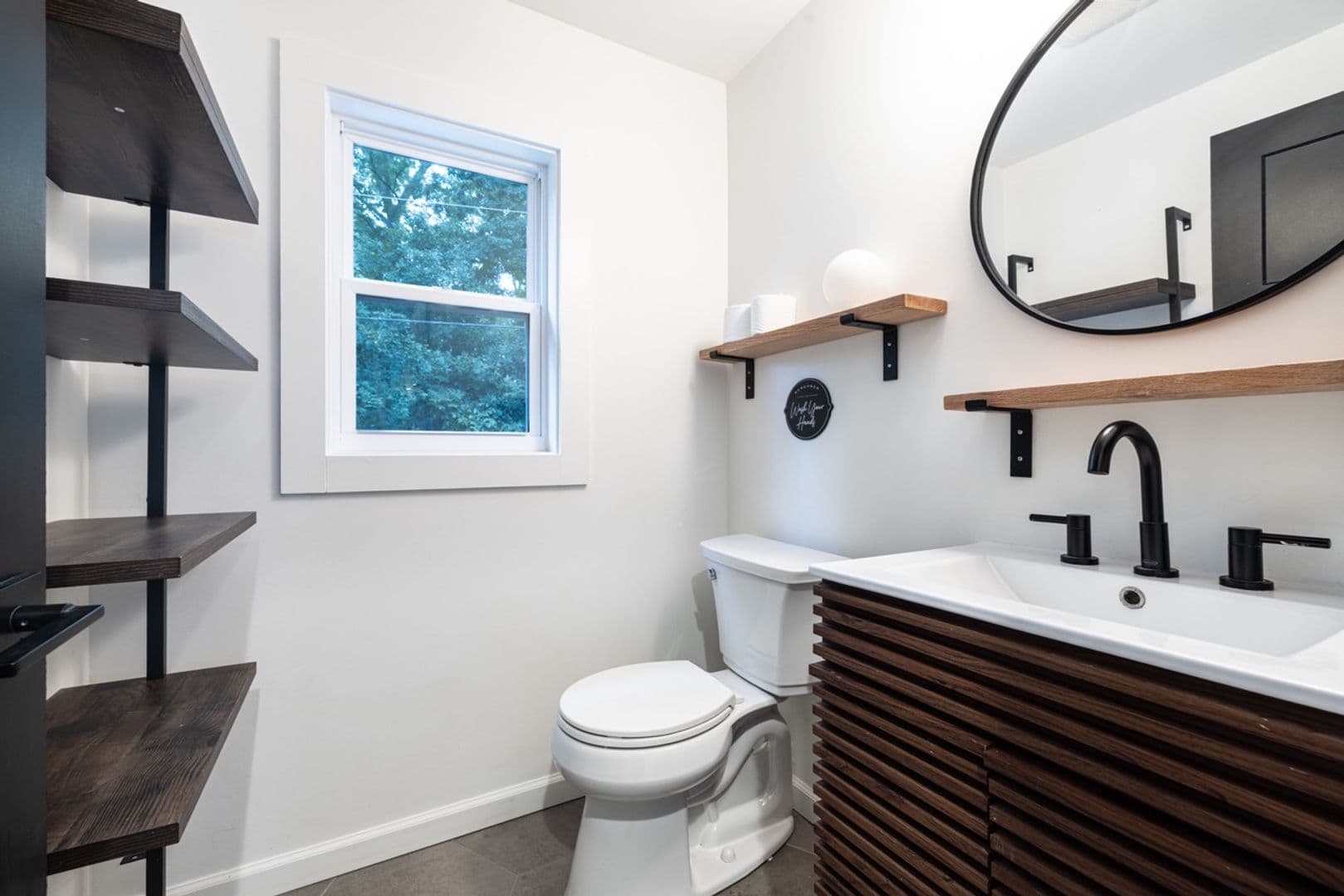 Anderson House: 110 Cathie Way