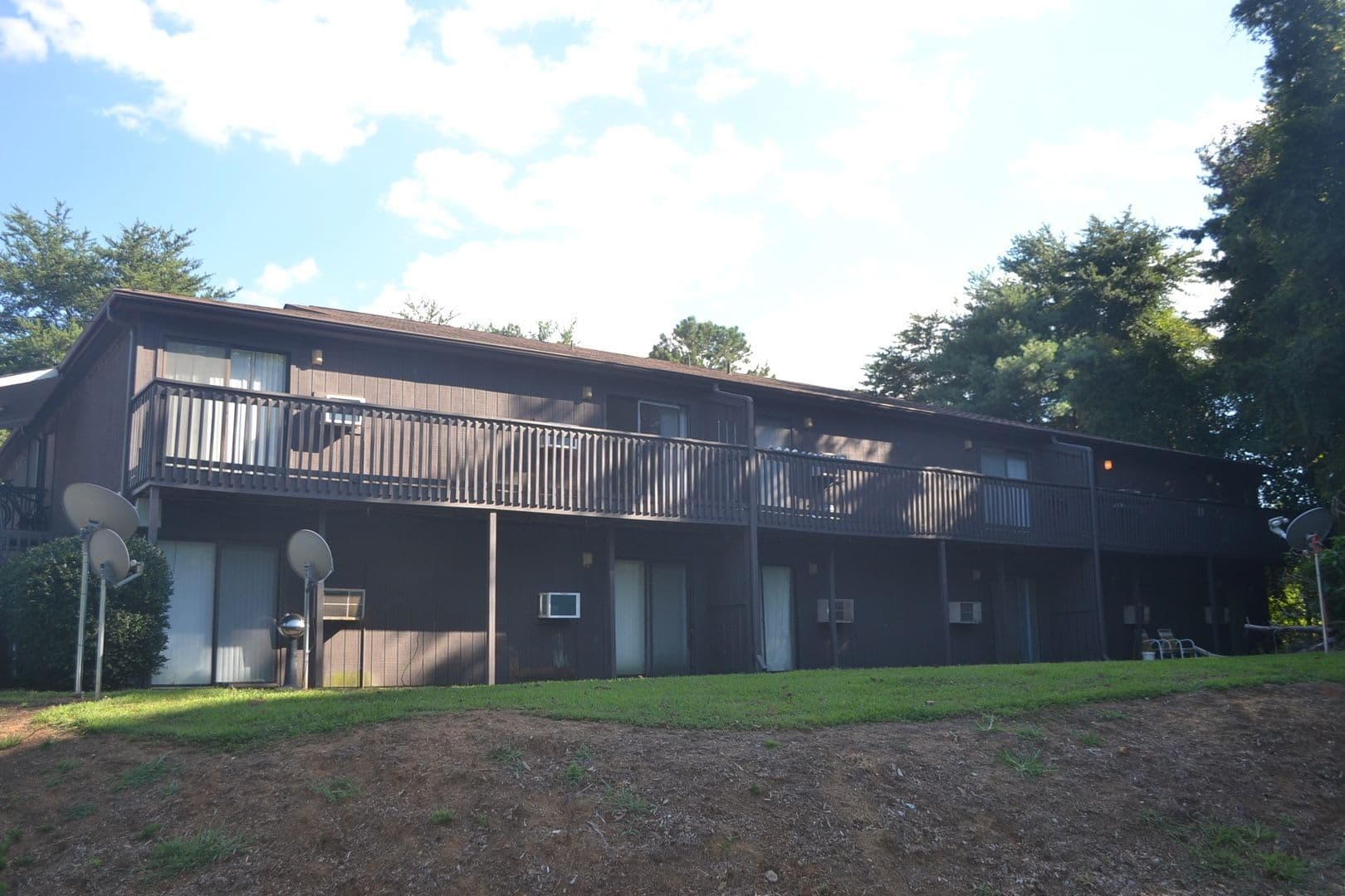 Clemson Apartment: 123 College Heights Blvd