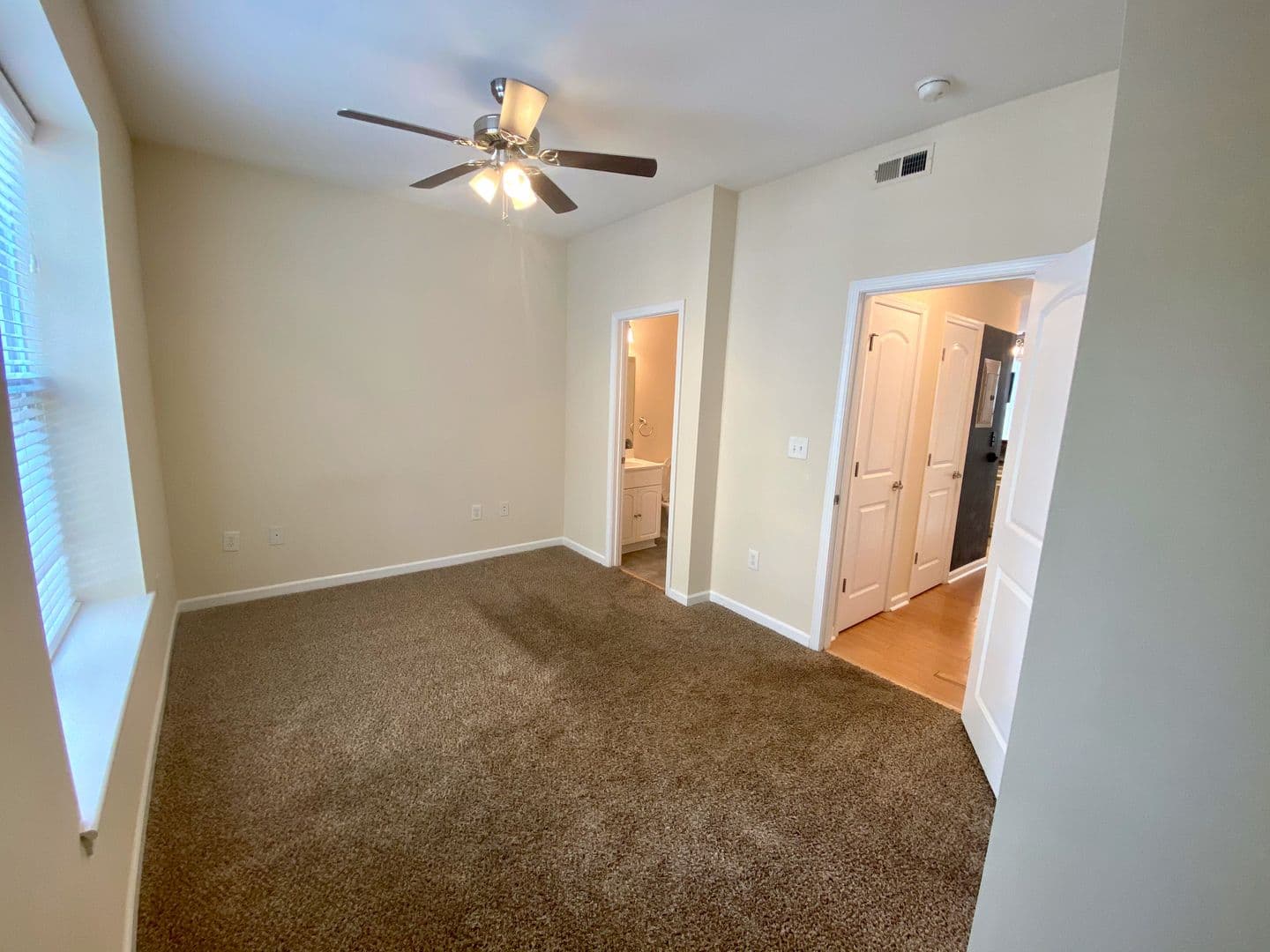 Pendleton Apartment: 11 Maverick Dr