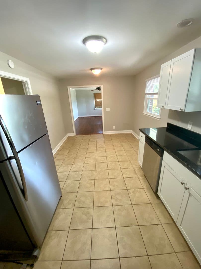 Clemson Apartment: 129 Freedom Dr