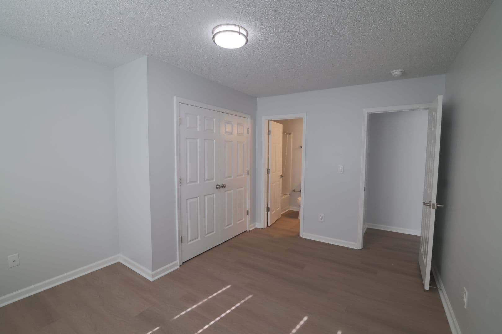 Clemson Apartment: 818 College Ave
