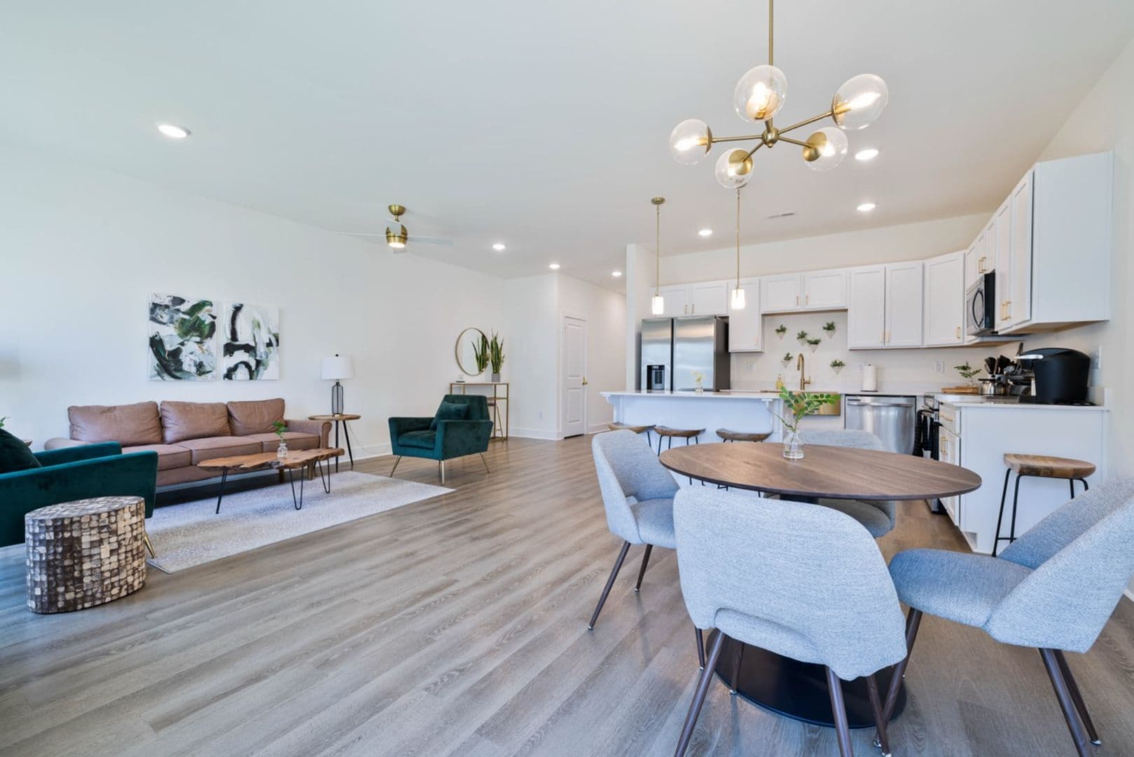 Central Apartment: 506 Tarrant St