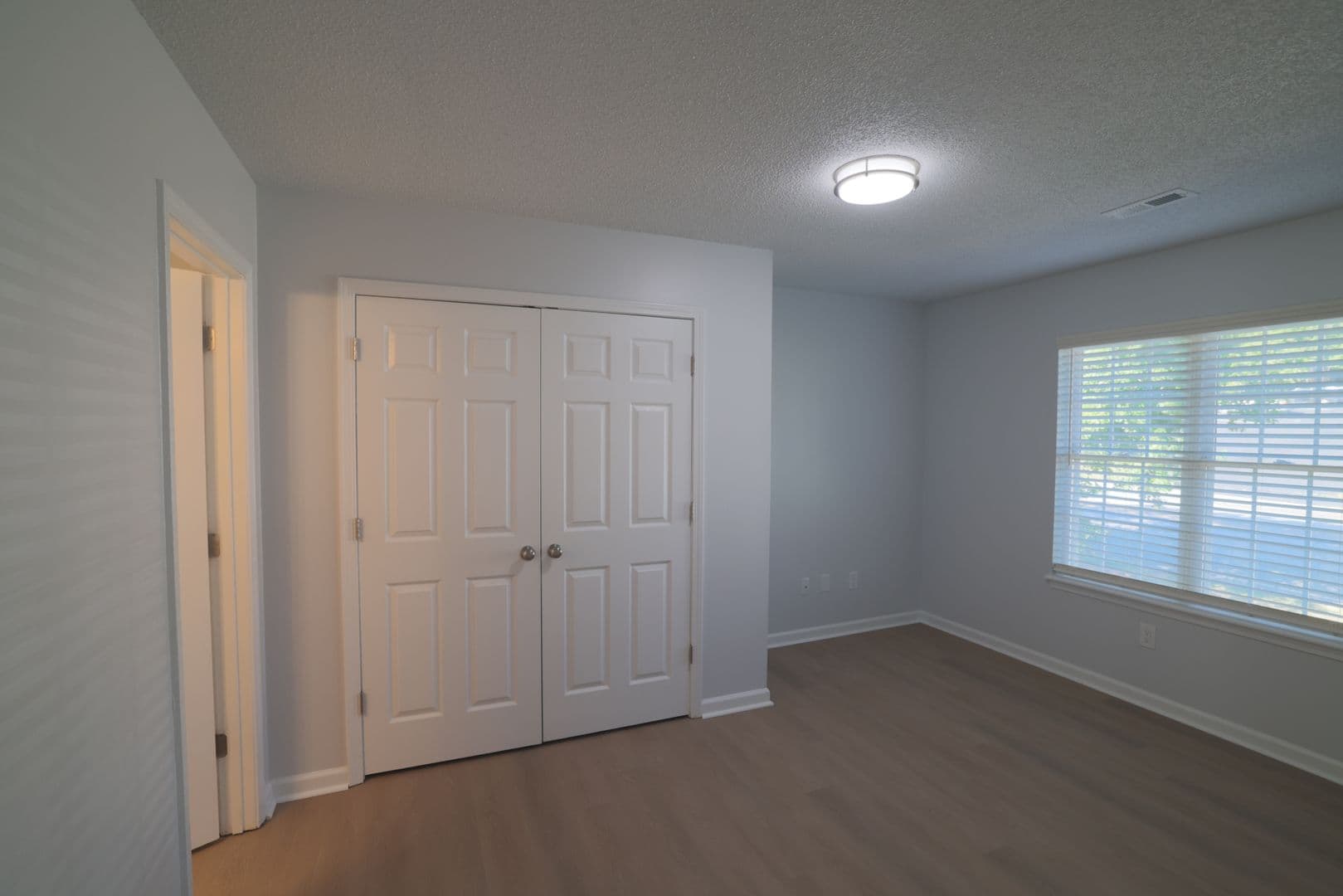 Clemson Apartment: 818 College Ave