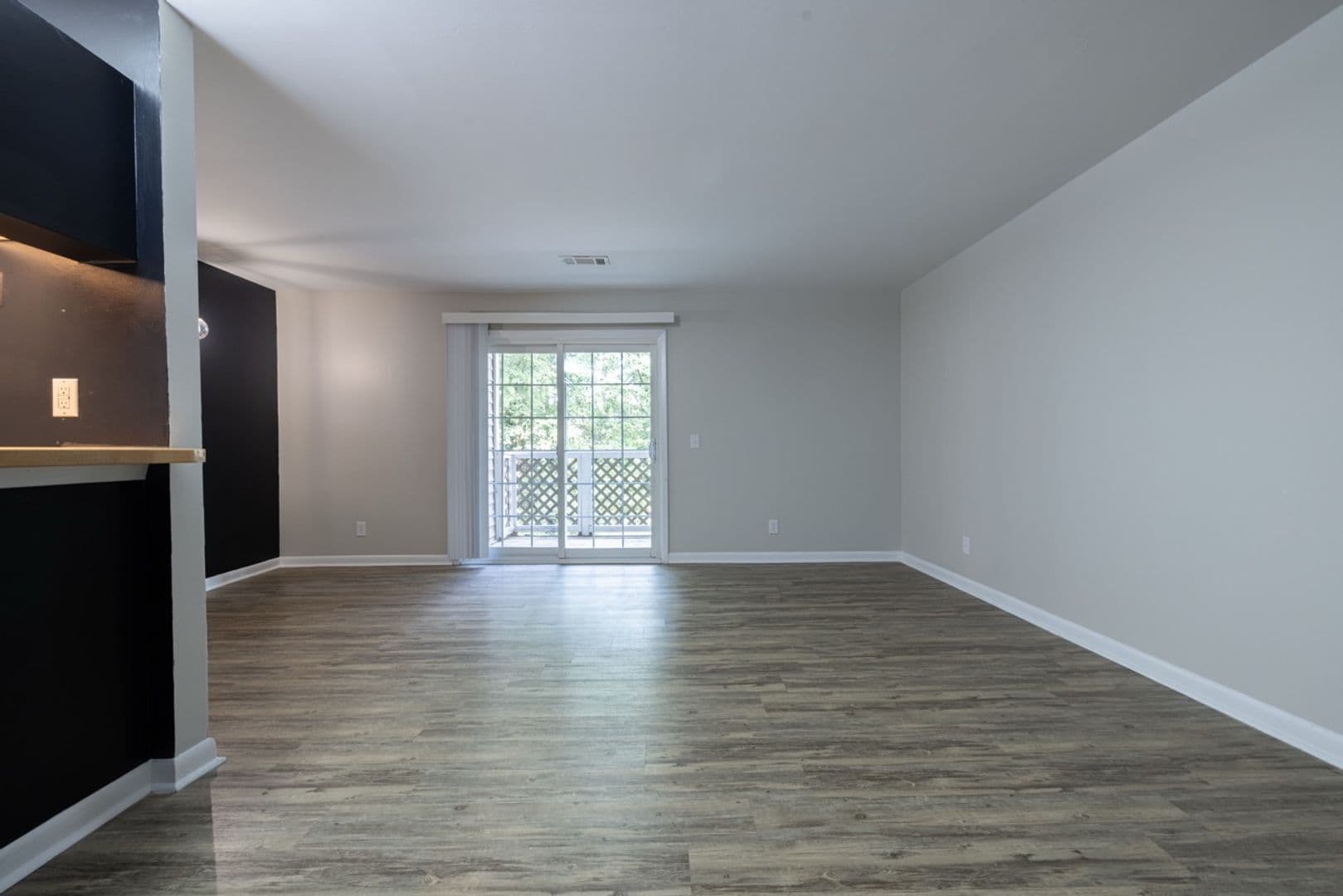 Clemson Apartment: 220 Elm St Apt 623