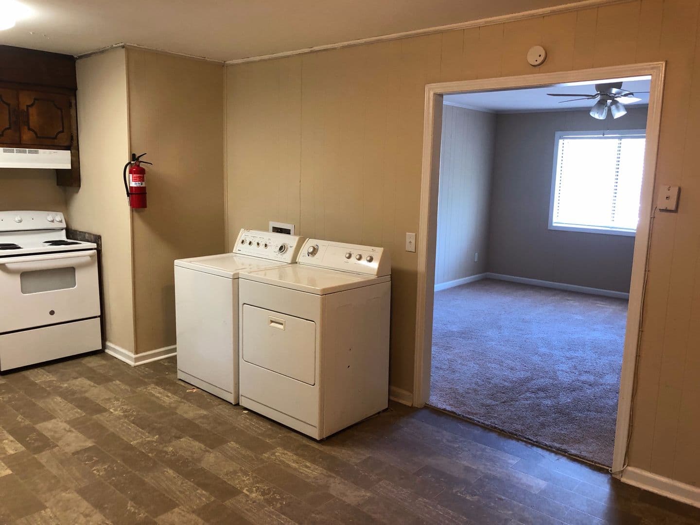Clemson Apartment: 812 Creekside Dr