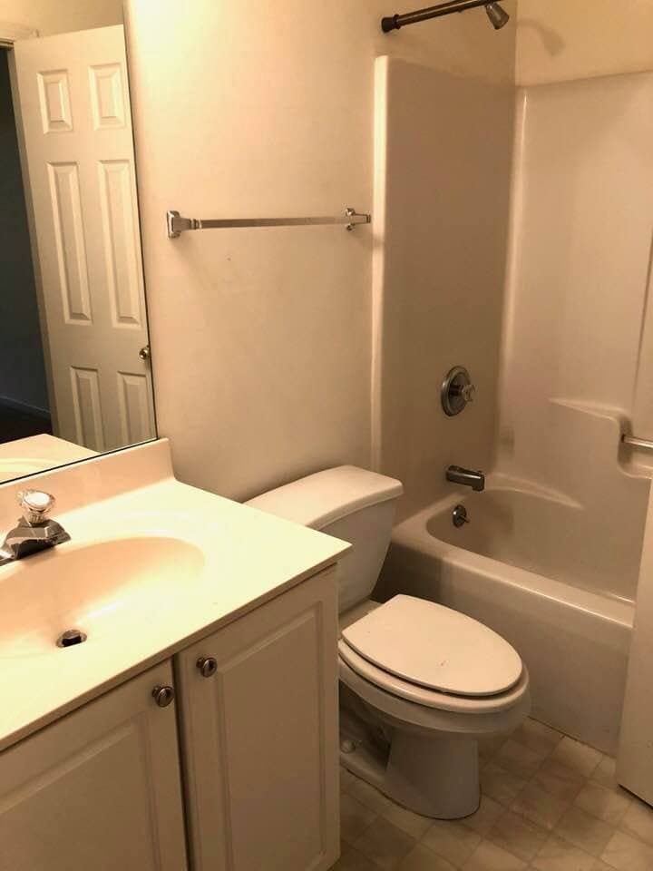 Clemson House: 108 Pine Ridge Ln