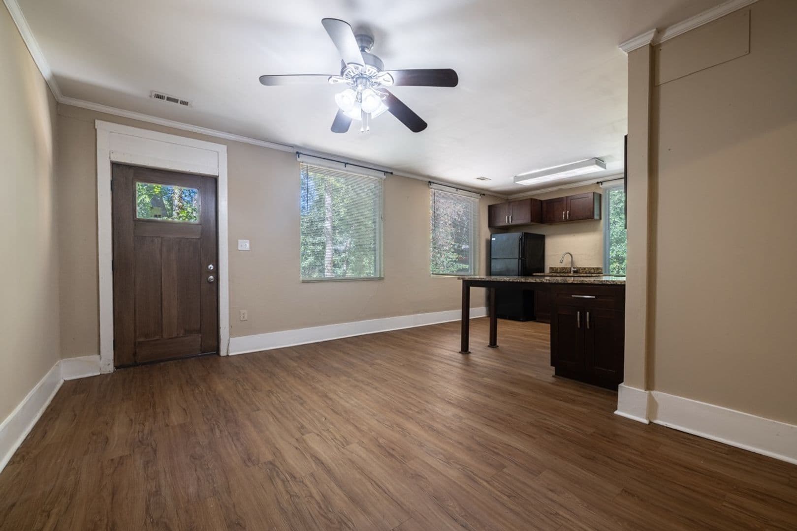 Clemson Apartment: 270 Riggs Dr