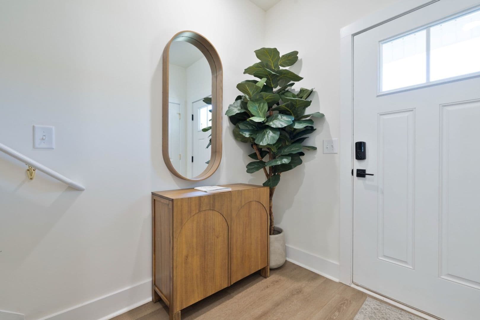Central Apartment: 506 Tarrant St