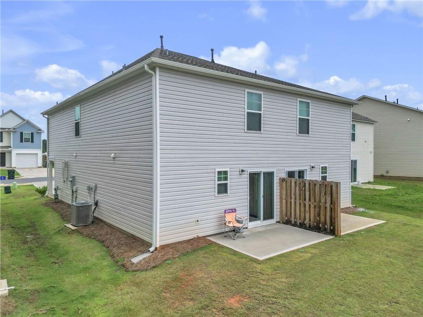 Pendleton House: 463 Seaborn Cir