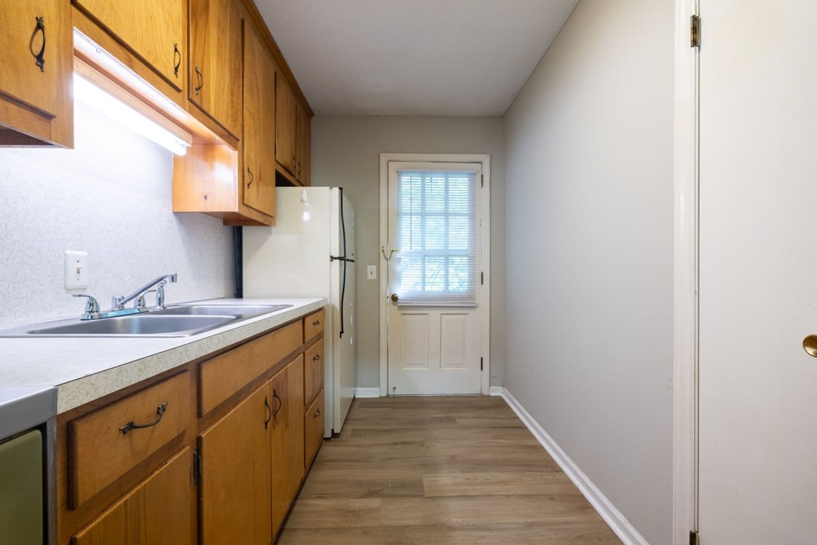 Clemson Apartment: 106 Strode Circle