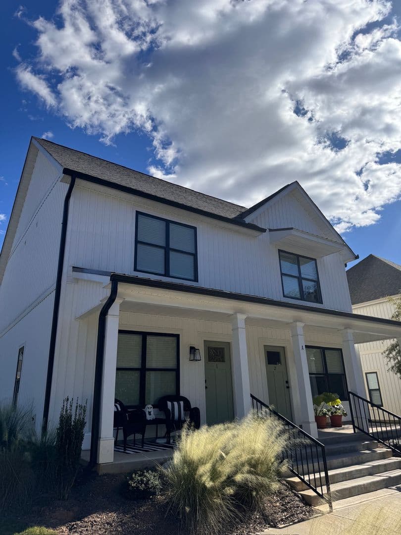 Clemson Apartment: 207 Ligon St