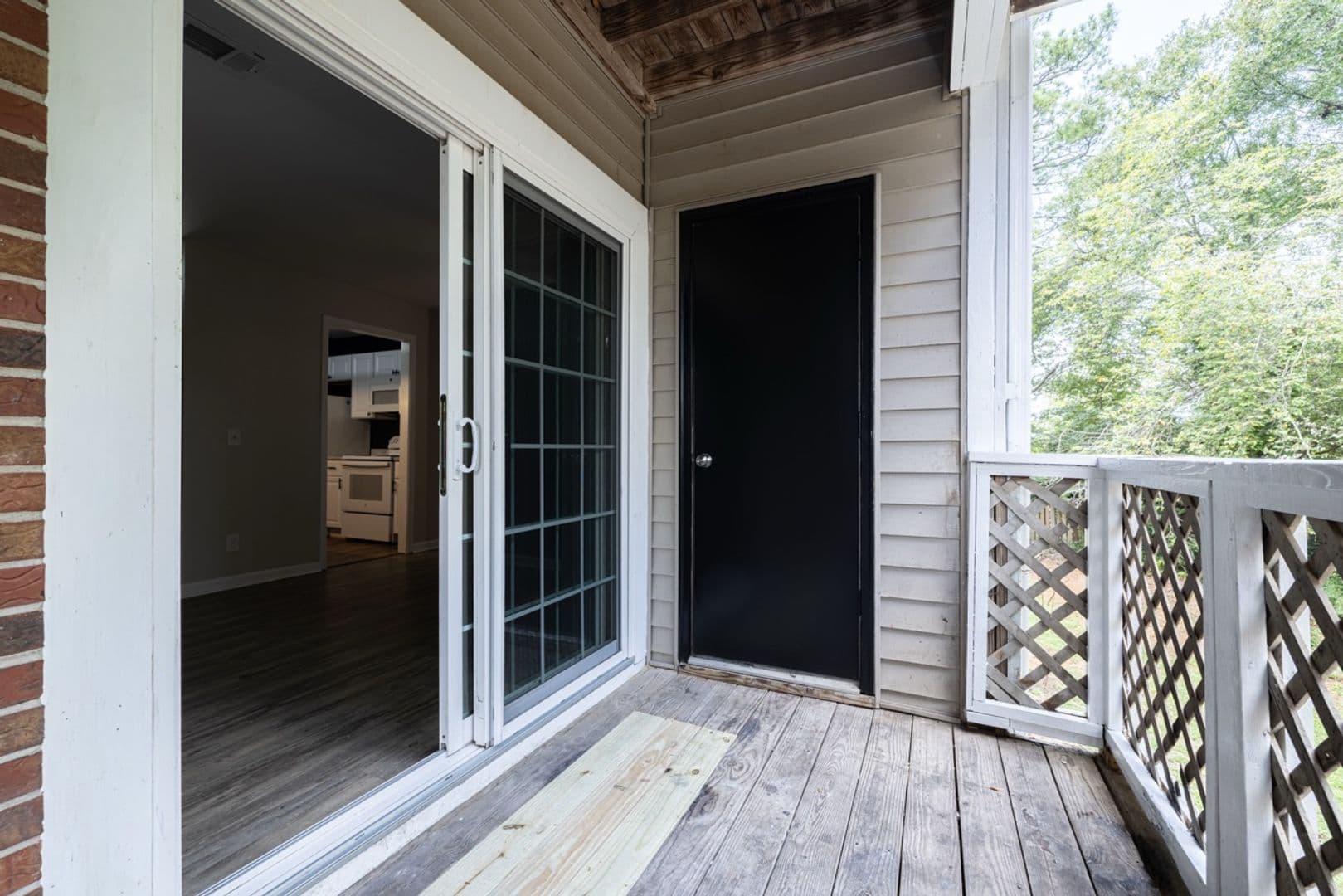 Clemson Apartment: 220 Elm St Apt 623