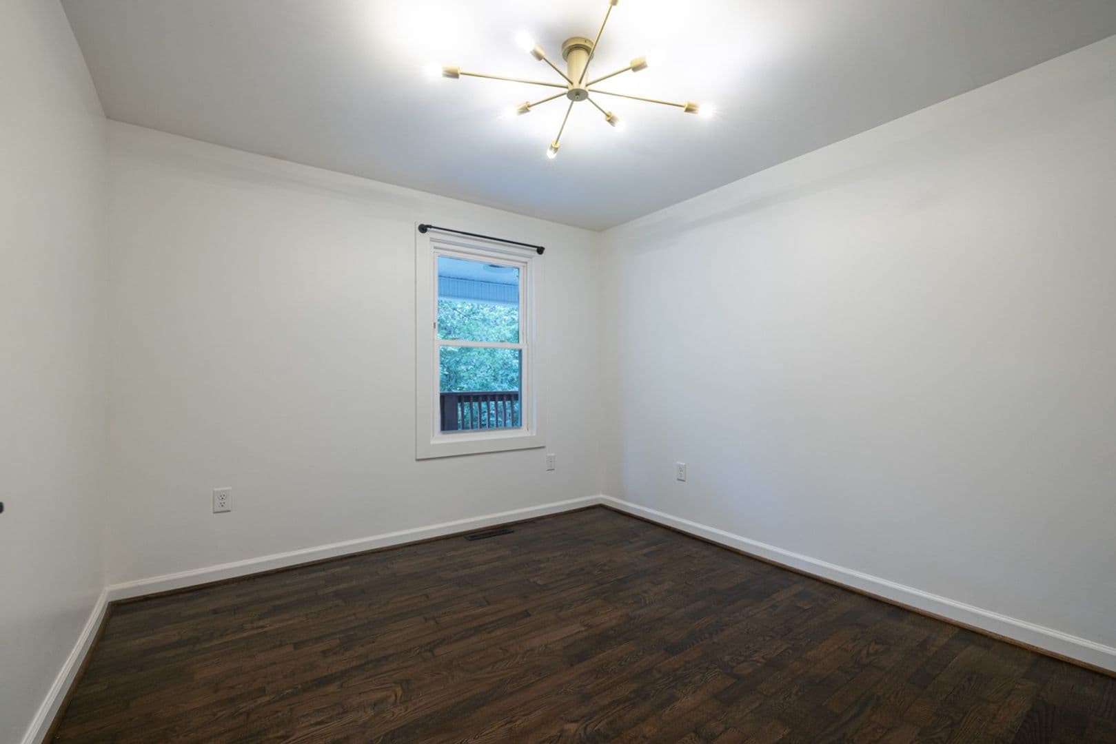 Anderson House: 110 Cathie Way