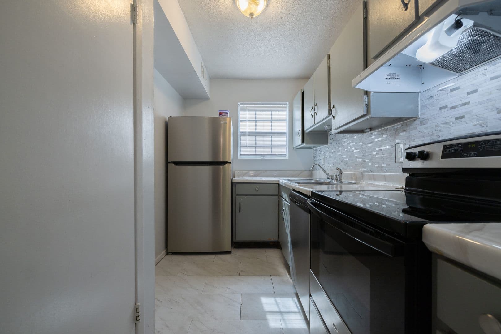 Clemson Apartment: 235 Keowee Trl