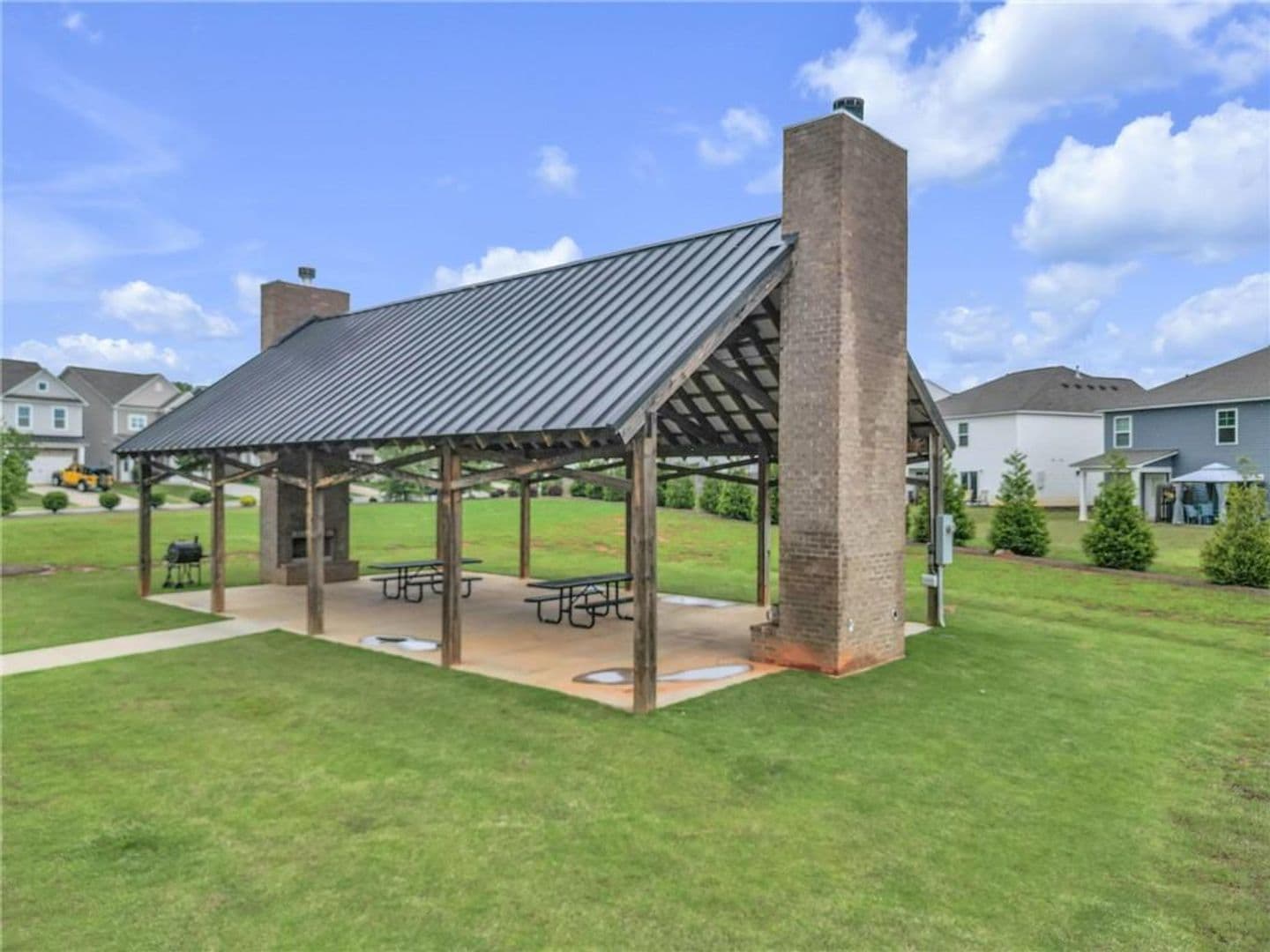 Pendleton House: 463 Seaborn Cir