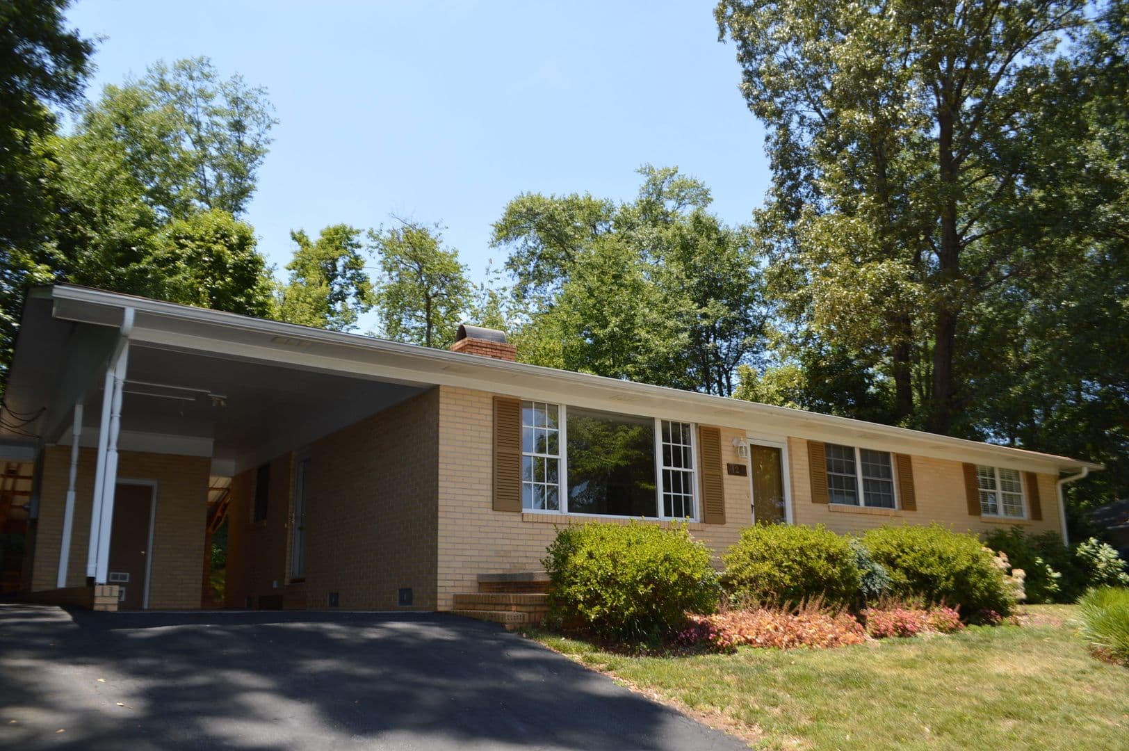 Clemson Apartment: 127 Freedom Dr