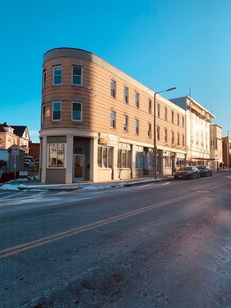 Dorchester Apartment: 316-324 Talbot Avenue