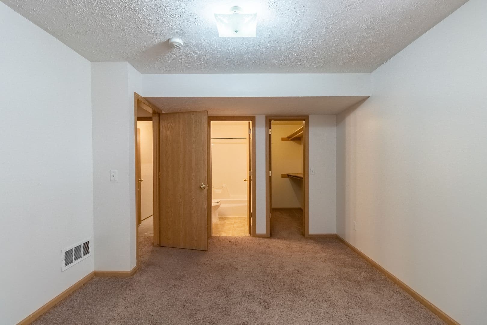 Lincoln House: 7229 Whitewater
