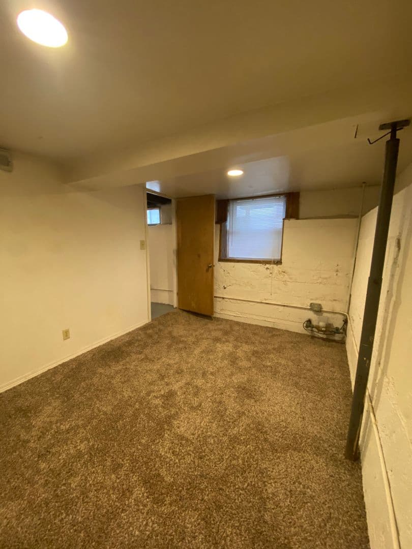 Lincoln Apartment: 740 Y St