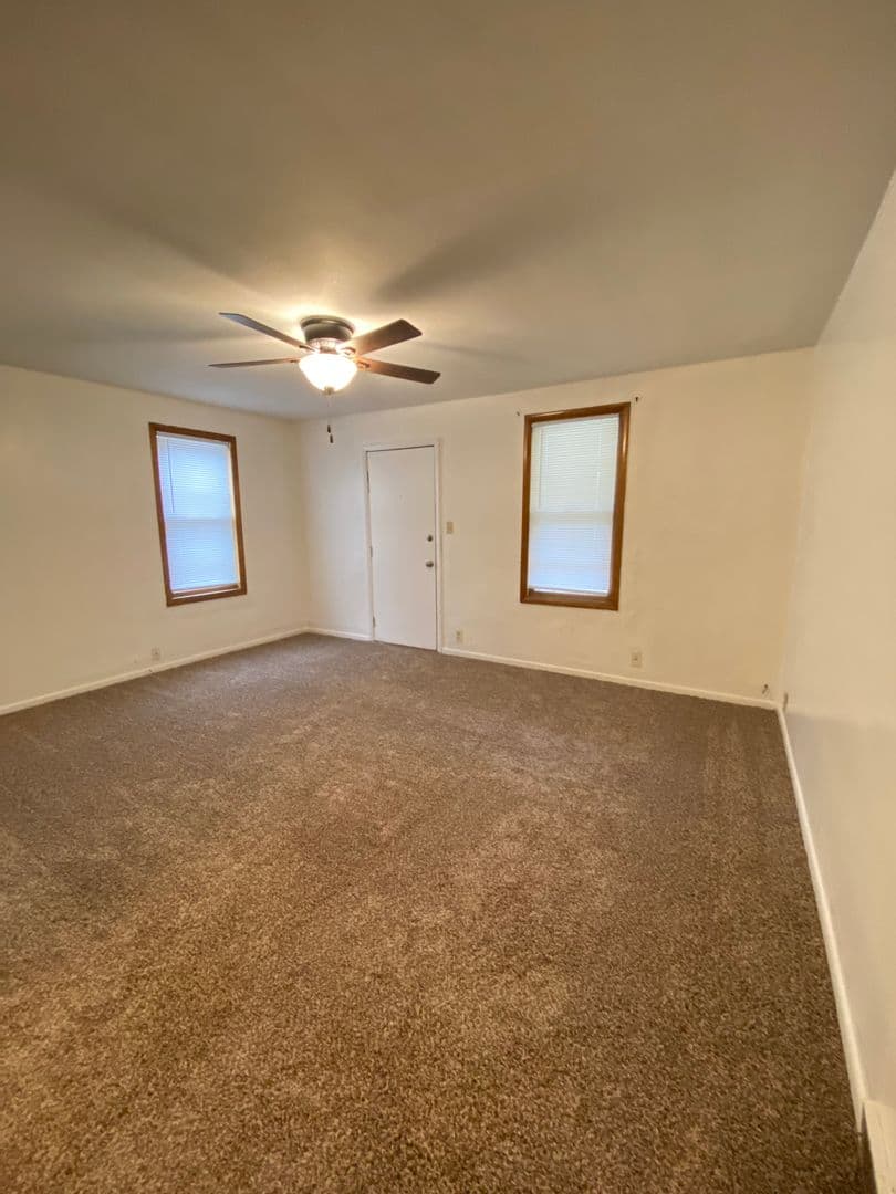Lincoln Apartment: 740 Y St
