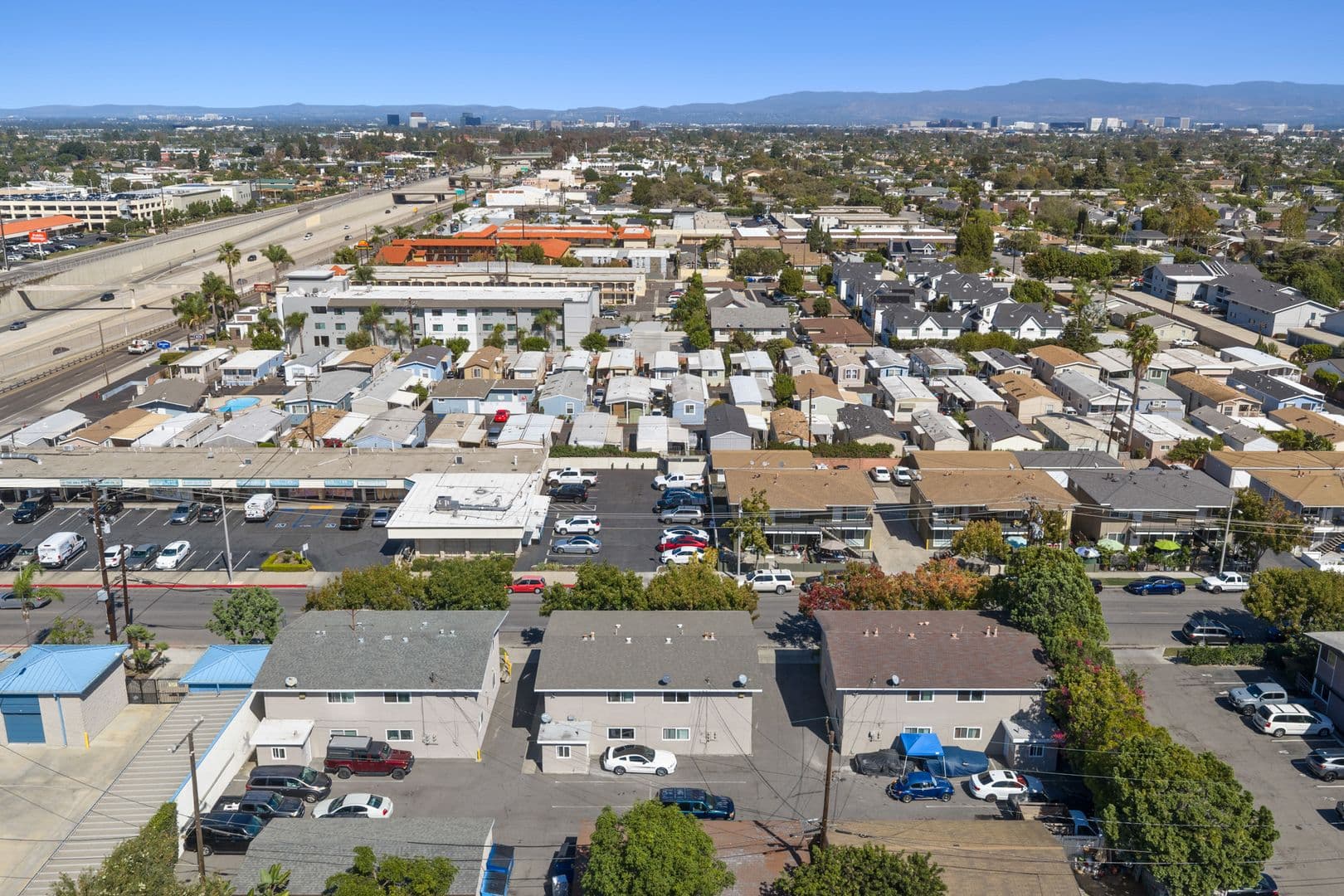 Costa Mesa Apartment: 121 E. Bay Street