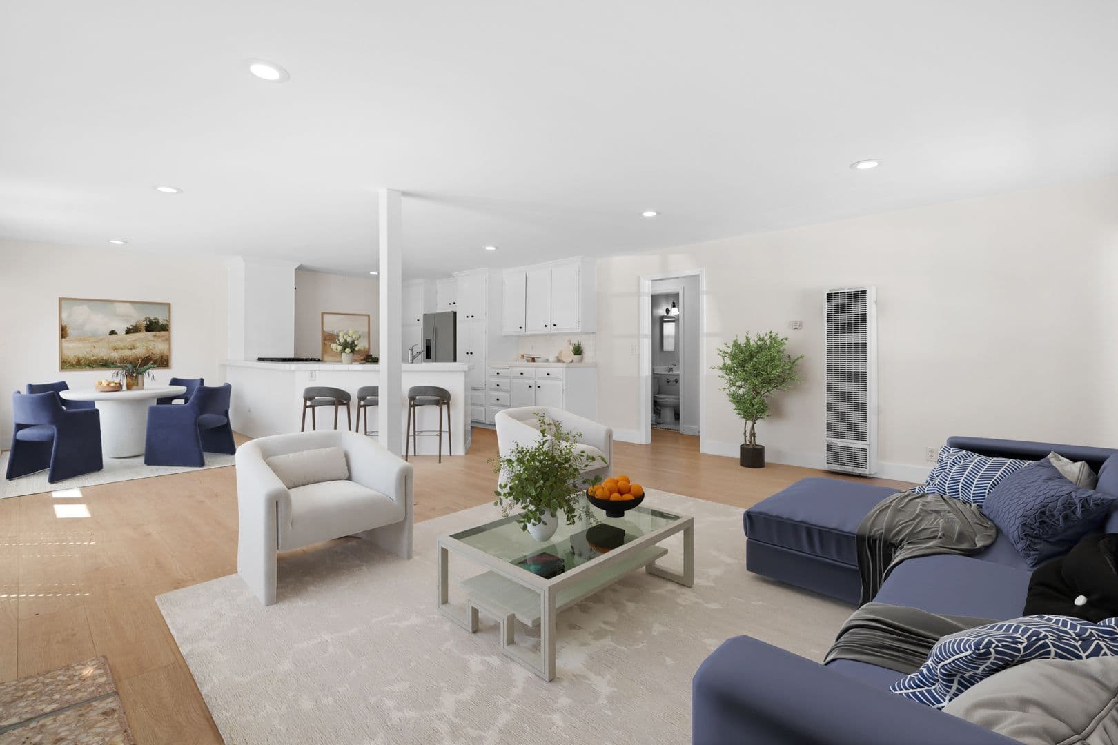 Costa Mesa Apartment: 1637 Irvine Avenue