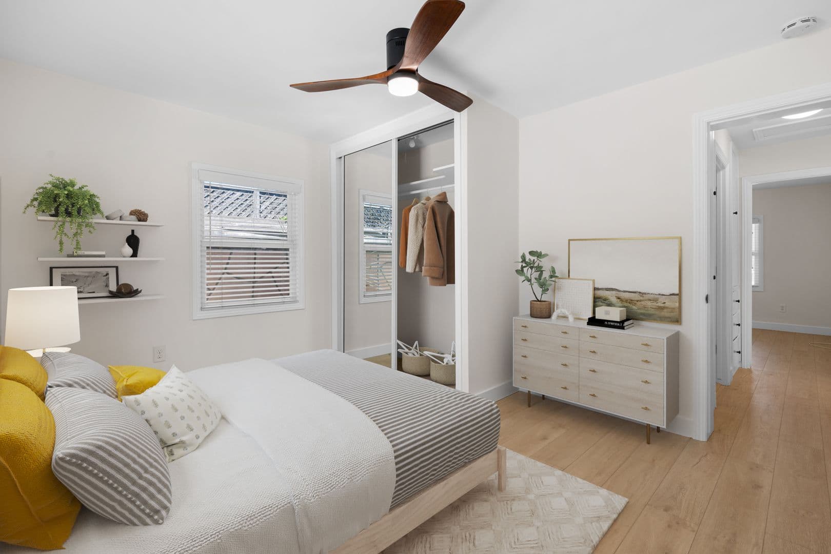 Costa Mesa Apartment: 1637 Irvine Avenue