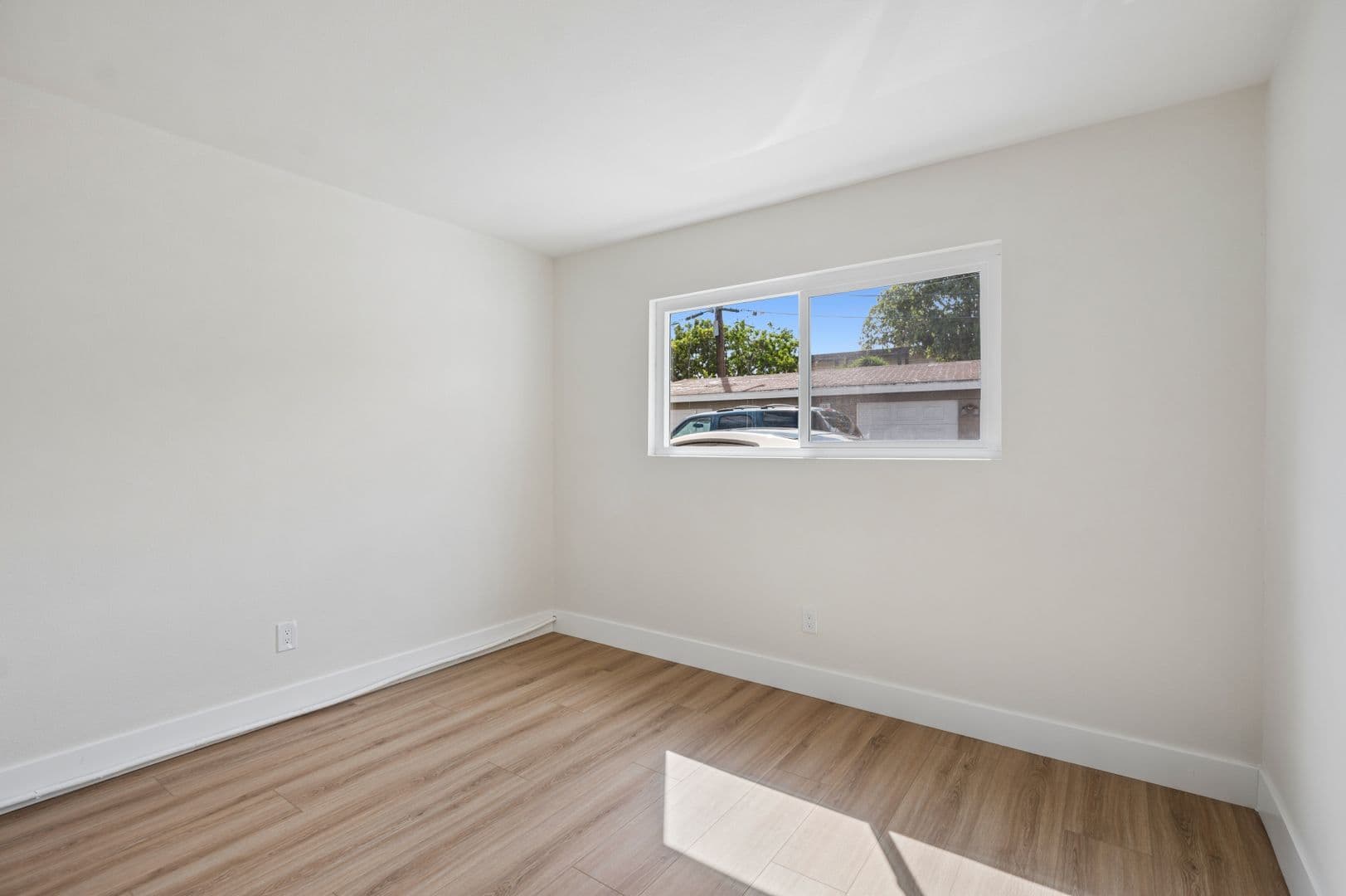 Costa Mesa Apartment: 121 E. Bay Street