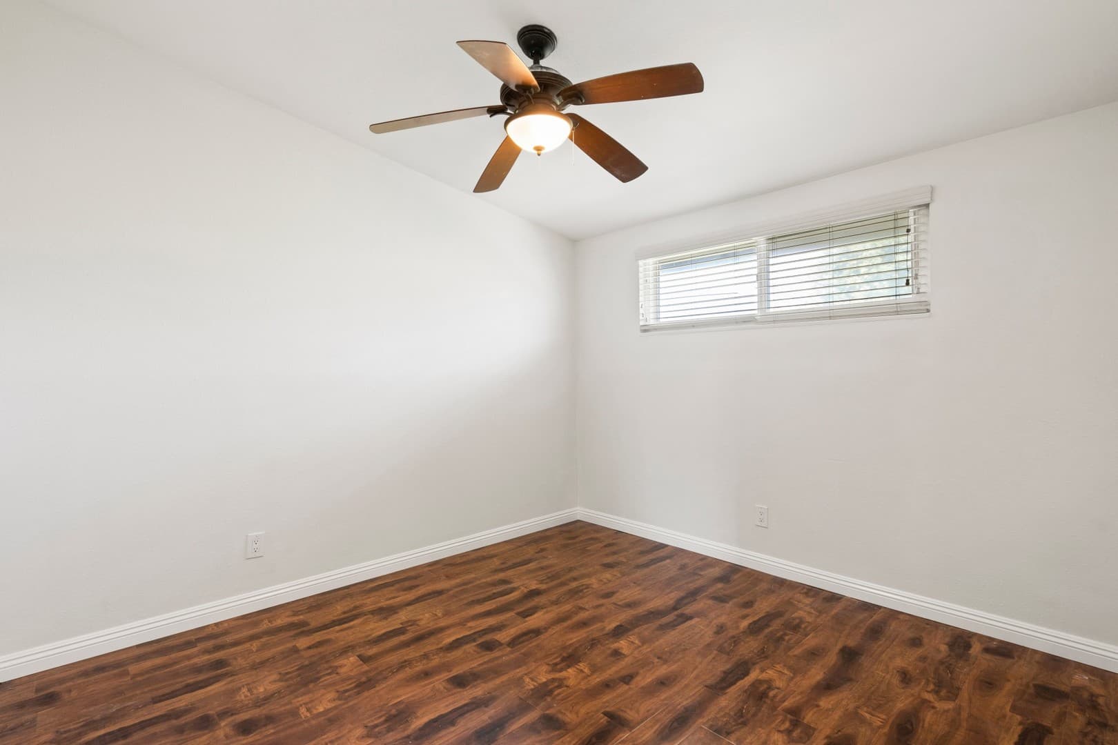 Costa Mesa Apartment: 241 E 18th Street