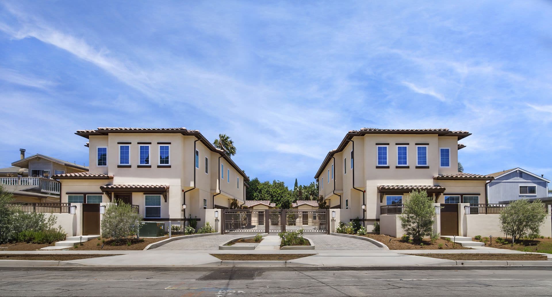 Costa Mesa Apartment: 374 Hamilton St