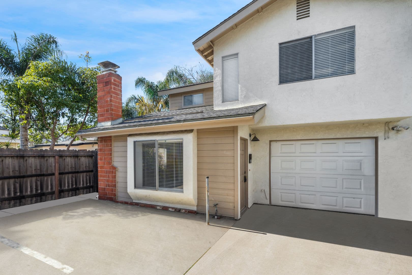 Costa Mesa Apartment: 1787 Tustin Ave