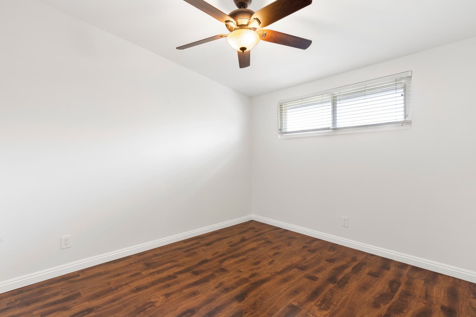 Costa Mesa Apartment: 241 E 18th Street