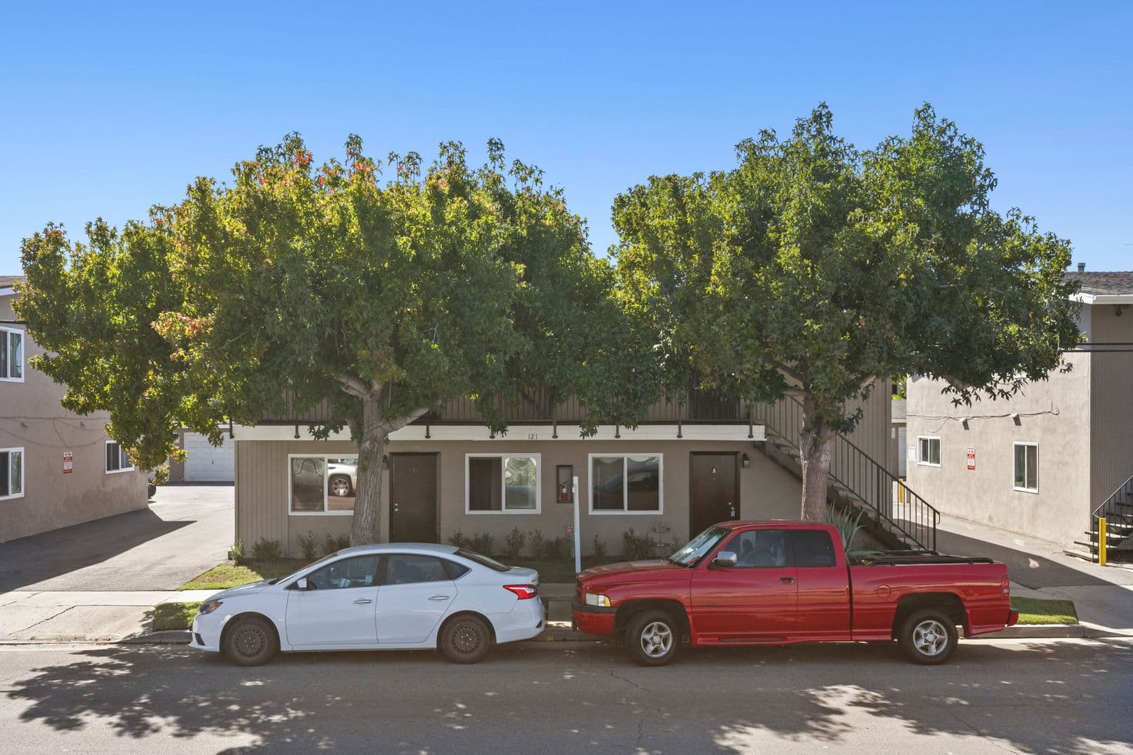 Costa Mesa Apartment: 121 E. Bay Street