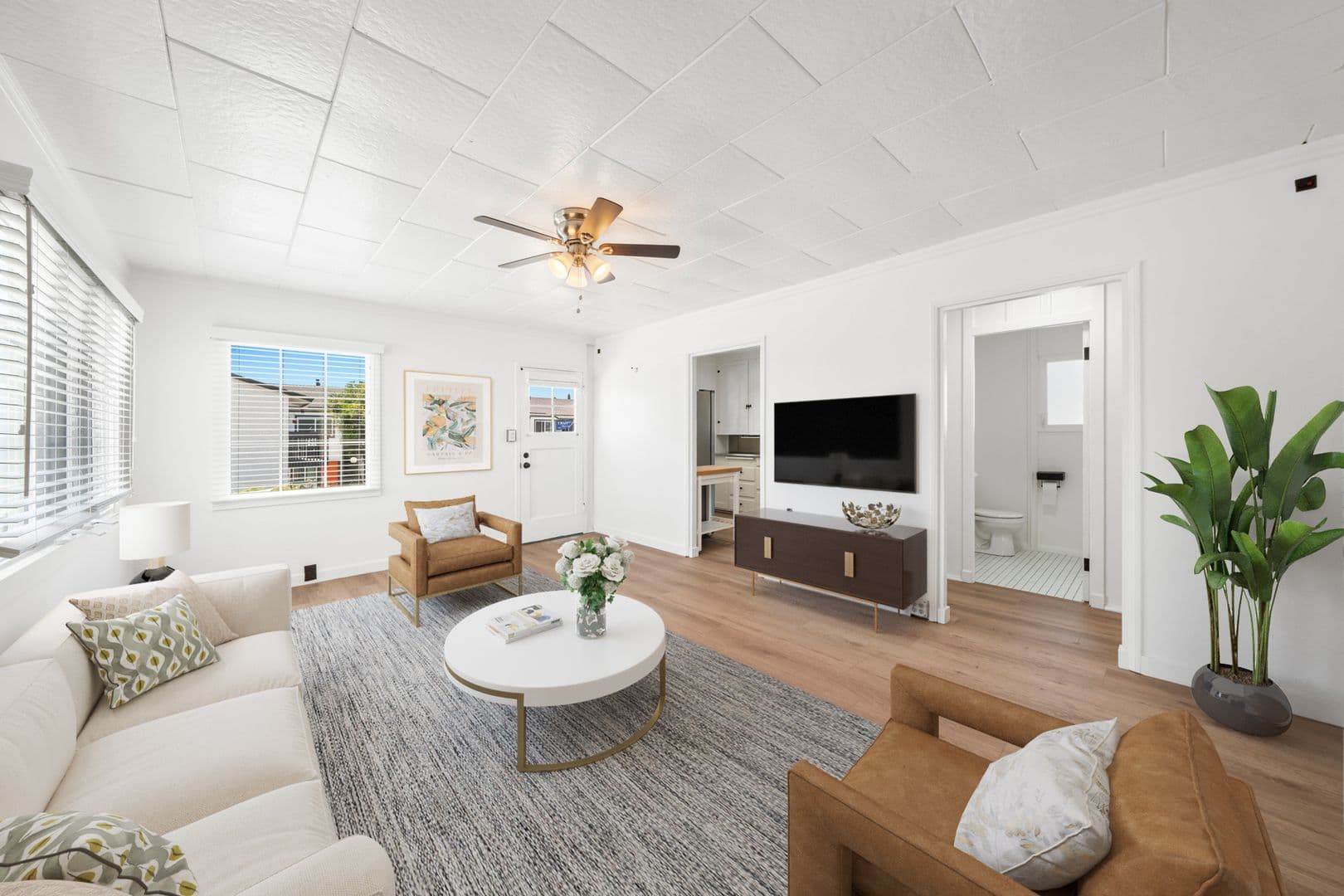 Costa Mesa Apartment: 123 E 18th Street